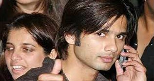  Shahid finally says yes to mom