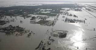 Deluge shows no respite; many parts of Sindh cut off