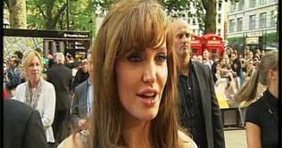 Angelina Jolie pledges help for flood-hit Pakistan