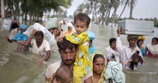 Upper Sindh put on red alert as flood threat looms