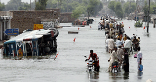Sarjani bund collapsed, emergency imposed in Thatta
