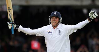 Lords Test: Trott and Broad save England with record stand