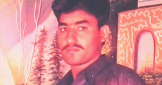 Gilani takes notice of youth lynching in Shujabad