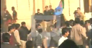 Lahore: IJT students protest turn nasty