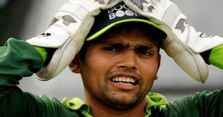 PCB refuses Kamran Akmal for NOC to play league
