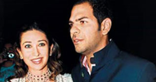  Karisma Kapoors marriage on the rocks again