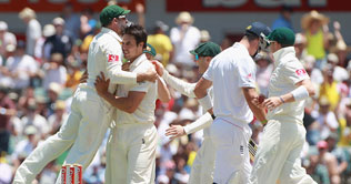 Aussies bounce back in Ashes with Johnsons magical spell