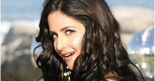  Katrina visits Ajmer shrine
