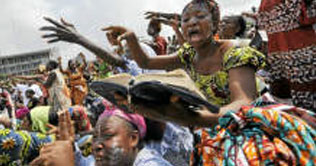 Hundreds of Christian women pray for peace in Ivory Coast 