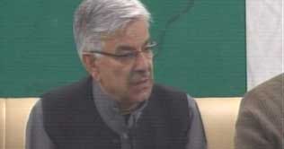 Altaf made personal attacks on Nawaz Sharif: Asif 