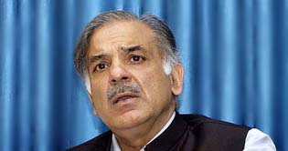 CM announces crackdown against fake hakeems