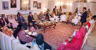  PM announces Rs. 2 billion package for Sindh