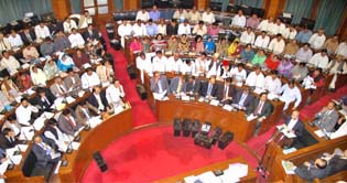 Sindh Assembly members demand review of POL prices