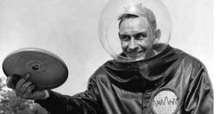 Inventor of frisbee dies at 90