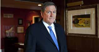  Holbrooke arrives in Pakistan 