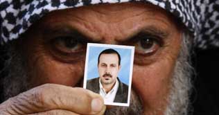 UK: FO calls in Israeli envoy over Hamas murder