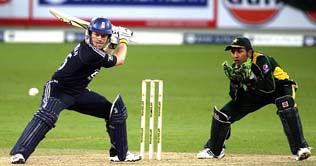 Second T-20 between Pakistan and England today