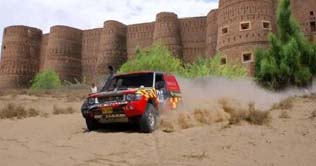 Qualifying Round of Cholistan Jeep Rally starts