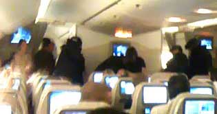 UK police arrest 3 men after Heathrow bomb threat