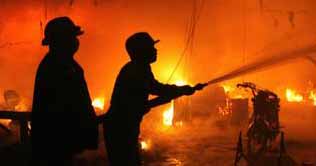 Lahore: fire turns costly furniture into ashes