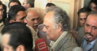 Karachi: 3 more arrested on Moin Aftabs clue