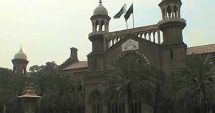 LHC: decision to demolish illegal plaza challenged