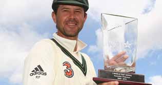 Australia clean sweeps Pakistan by 3-0