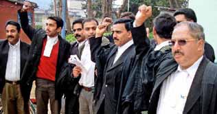 Shazia murder case: Lawyers hold token strike