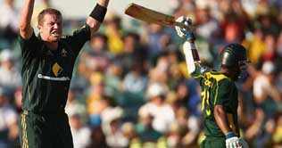 Australia beat Pakistan by 135 runs