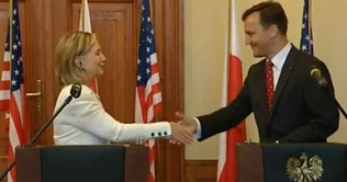 U.S, Poland sign missile shield deal