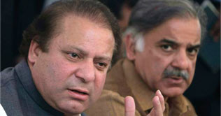 Govt trying to make courts controversial: Nawaz 