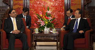 Zardari hails China for nuke cooperation