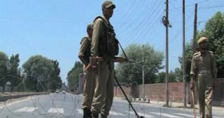  India bans Pak channels in north Kashmir