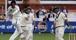 Australia slump to 229-9 against Pakistan in Lord's Test 