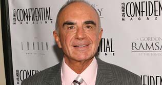 Robert Shapiro dives-in to defend Lindsay Lohan