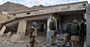 8 hurt in bomb blast