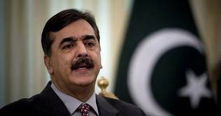 Gilani meets CMs, discusses good governance