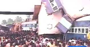 India: Seventy people feared dead in train collision 
