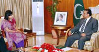 Sayeeda Warsi calls on President, Prime Minister of Pakistan