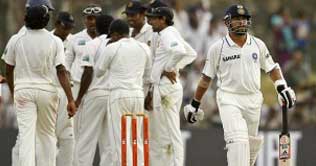 Herath and Malinga flay India bowling