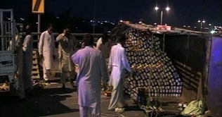 Lahore: Mini truck turns upside down on flyover, 3 killed