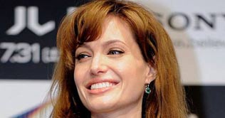  Angelina in S.Korea on 'Salt' promotion