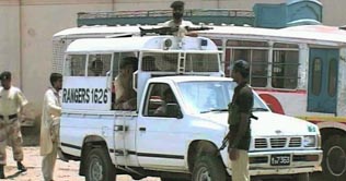 Karachi: 8 killed, 12 injured in Lyari gun battle