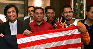 Israel deports 7 flotilla activists