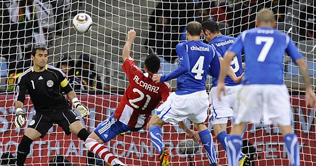 FIFA WC: Italy starts defense with a 1-1 tie against Paraguay