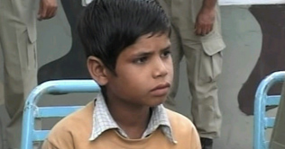 Pakistan hands over child to India