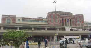 Lahore: Bid to smuggle narcotics foiled