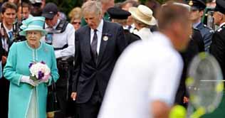 Tennis stars line up to meet Queen Elizabeth
