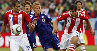 Paraguay beat Japan on penalties