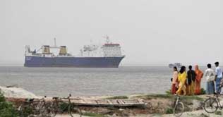 UN asks India to release Pak-bound ship 